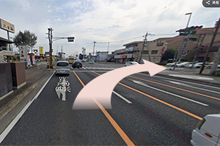 県道27号・駒形線と高崎環状線の交わる上大類交差点を右折